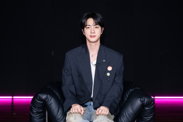 방탄소년단 진, 미니 2집 ‘Echo’ 전격 발매로 음악 활동 재개 이미지