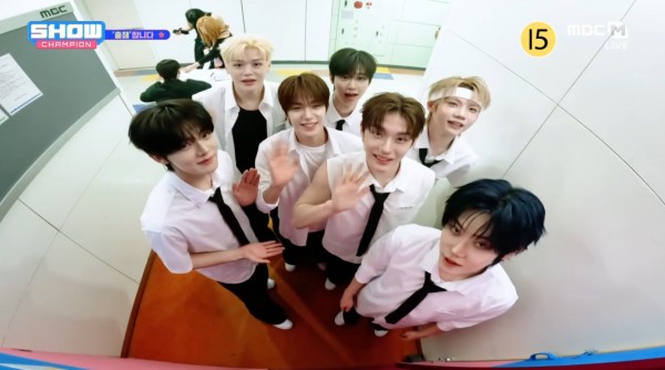 클로즈 유어 아이즈,