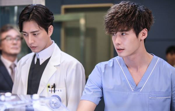 닥터이방인 이종석 박해진 코드블루에 패닉