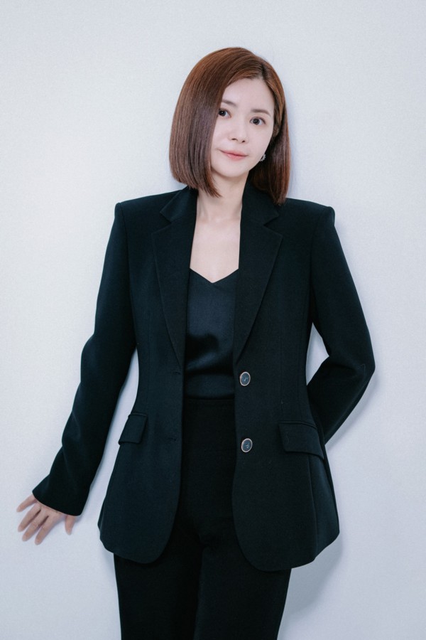 장서희, 예능 MC로 완벽 변신해 시청자 사로잡다 이미지