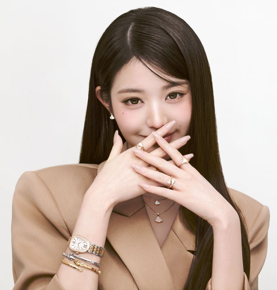 장원영 불가리 가을 화보1